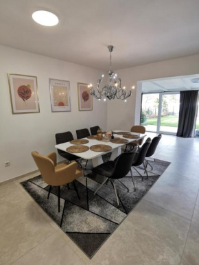 Ganzes Haus mit wunderschönem Garten 7 Personen